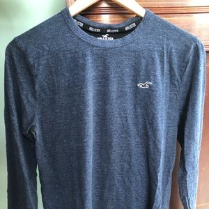 Hollister Men’s Small long sleeve knit shirt